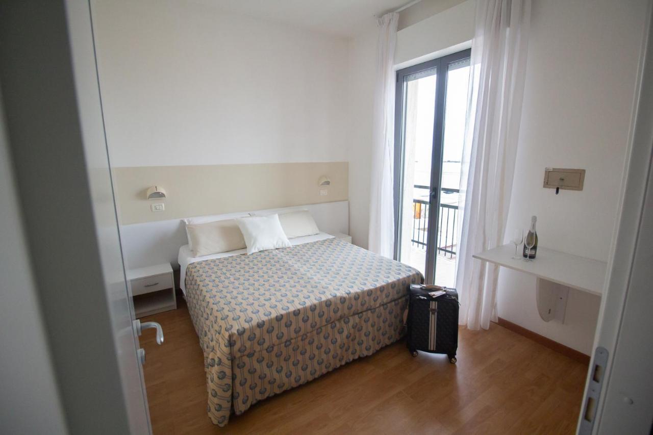 Hotel Morri Bellaria-Igea Marina Eksteriør billede