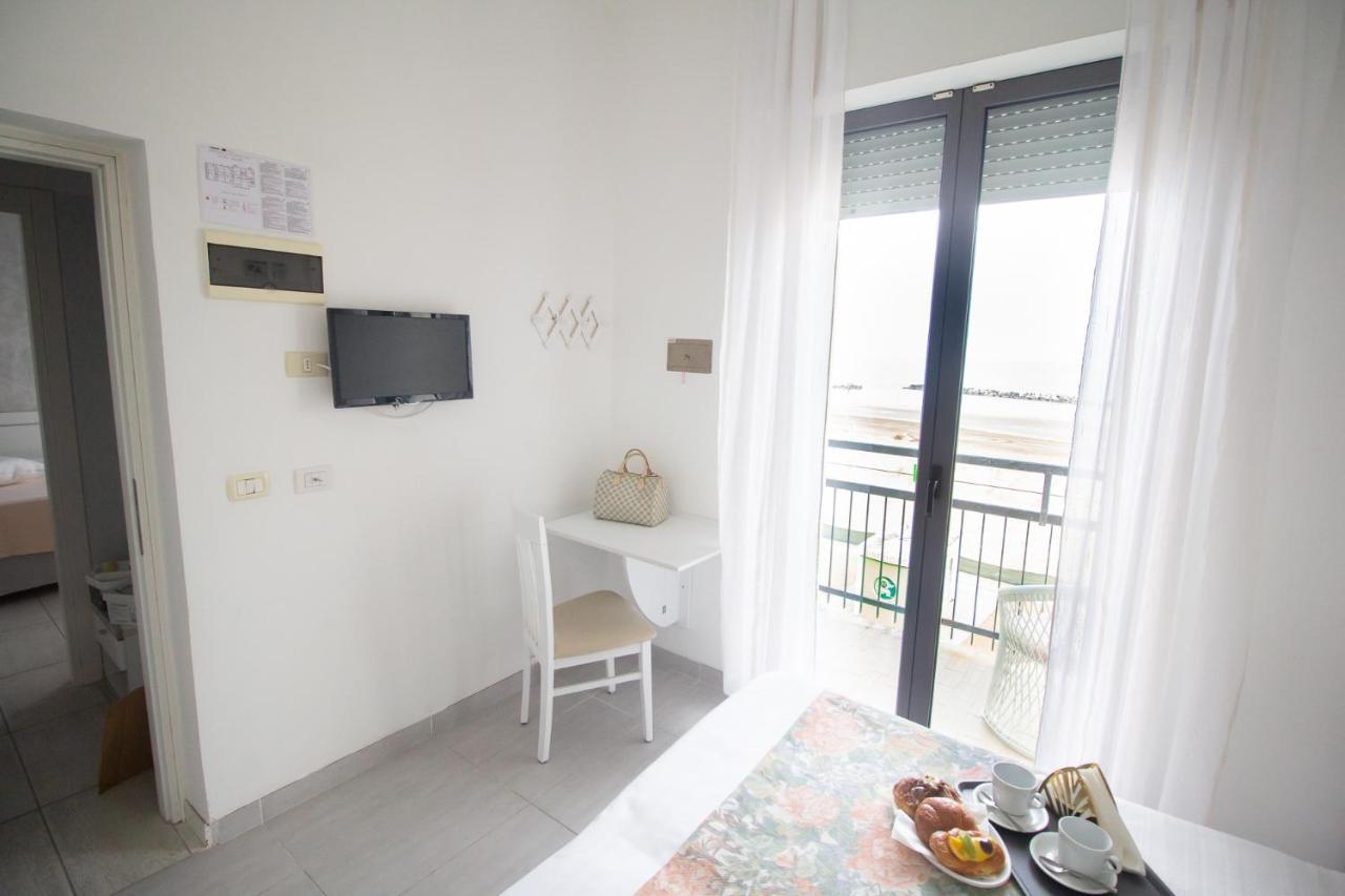 Hotel Morri Bellaria-Igea Marina Eksteriør billede